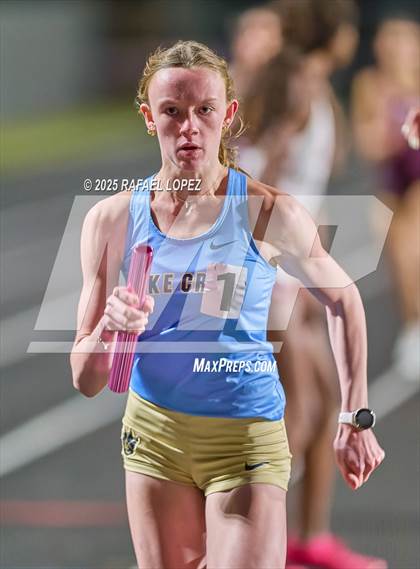 Thumbnail 3 in Dog Pound Invitational (4x400 Meter) photogallery.