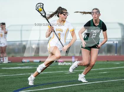 Thumbnail 3 in Conifer vs Green Mountain (Dakota Ridge High School) photogallery.