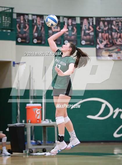 Thumbnail 3 in Stoney Creek @ Lake Orion (MHSAA D1 Regional Final) photogallery.