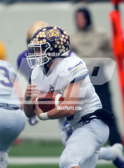 Thumbnail 3 in Booneville vs. Osceola  (AAA 3A Final) photogallery.