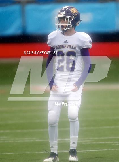 Thumbnail 2 in Booneville vs. Osceola  (AAA 3A Final) photogallery.