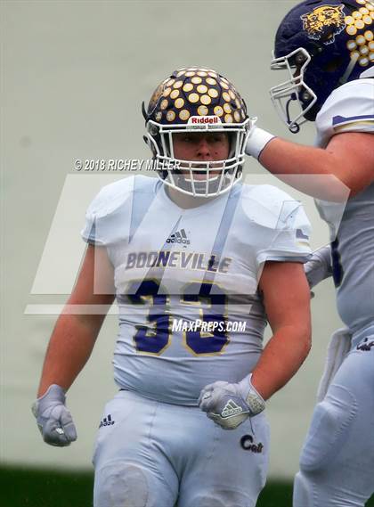 Thumbnail 1 in Booneville vs. Osceola  (AAA 3A Final) photogallery.