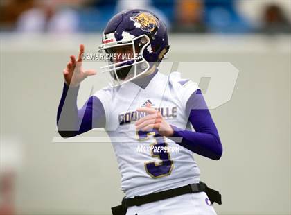 Thumbnail 2 in Booneville vs. Osceola  (AAA 3A Final) photogallery.