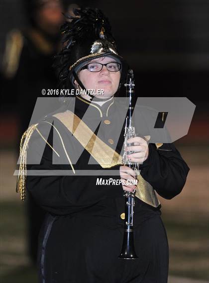 Thumbnail 1 in Henrietta vs. S & S Consolidated (3A Division 2 Region 2 bi-district) photogallery.