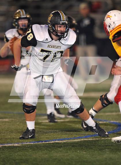 Thumbnail 2 in Henrietta vs. S & S Consolidated (3A Division 2 Region 2 bi-district) photogallery.