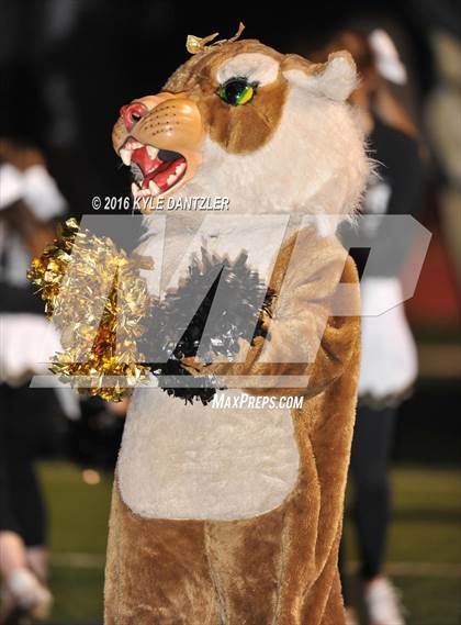 Thumbnail 1 in Henrietta vs. S & S Consolidated (3A Division 2 Region 2 bi-district) photogallery.