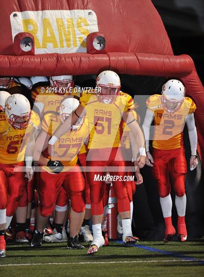 Thumbnail 2 in Henrietta vs. S & S Consolidated (3A Division 2 Region 2 bi-district) photogallery.