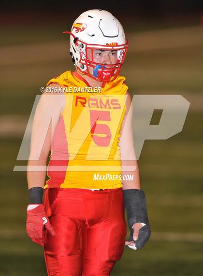 Thumbnail 2 in Henrietta vs. S & S Consolidated (3A Division 2 Region 2 bi-district) photogallery.