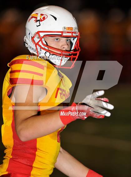 Thumbnail 2 in Henrietta vs. S & S Consolidated (3A Division 2 Region 2 bi-district) photogallery.