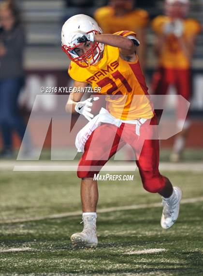 Thumbnail 3 in Henrietta vs. S & S Consolidated (3A Division 2 Region 2 bi-district) photogallery.