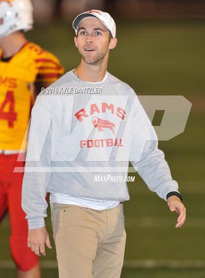Thumbnail 1 in Henrietta vs. S & S Consolidated (3A Division 2 Region 2 bi-district) photogallery.