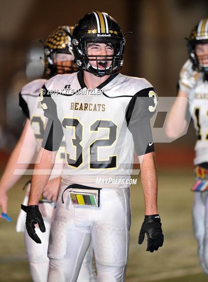 Thumbnail 2 in Henrietta vs. S & S Consolidated (3A Division 2 Region 2 bi-district) photogallery.