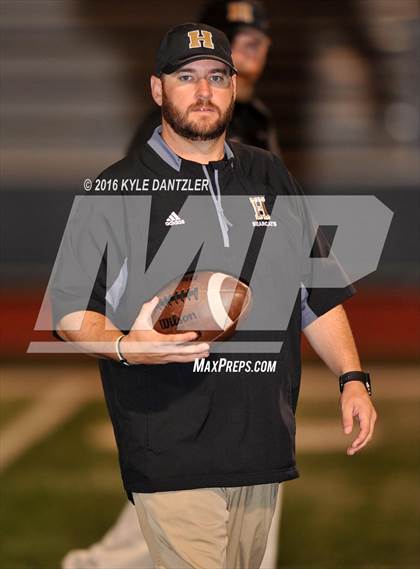 Thumbnail 1 in Henrietta vs. S & S Consolidated (3A Division 2 Region 2 bi-district) photogallery.