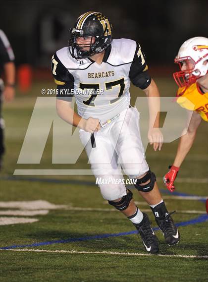 Thumbnail 1 in Henrietta vs. S & S Consolidated (3A Division 2 Region 2 bi-district) photogallery.
