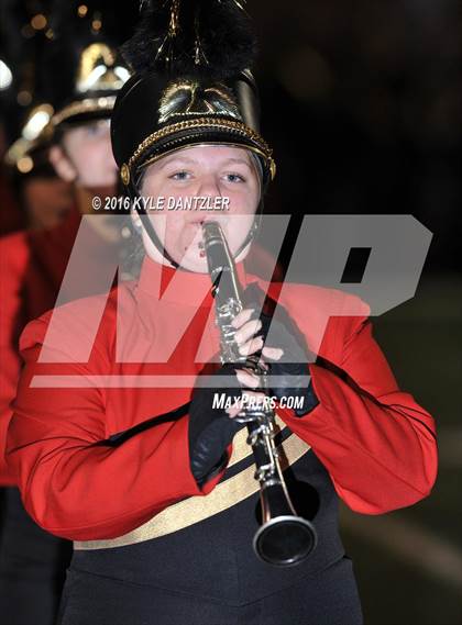 Thumbnail 1 in Henrietta vs. S & S Consolidated (3A Division 2 Region 2 bi-district) photogallery.