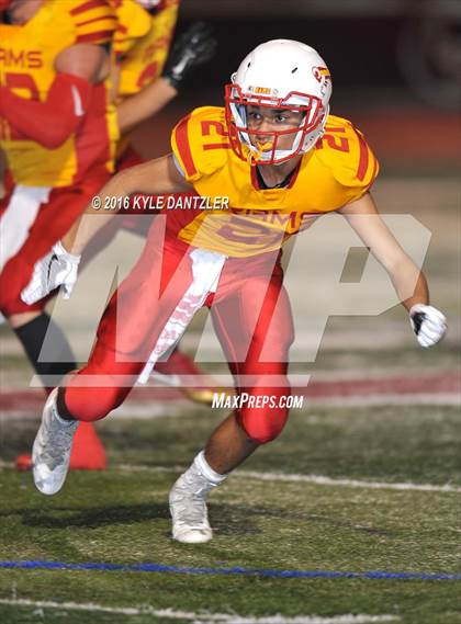 Thumbnail 3 in Henrietta vs. S & S Consolidated (3A Division 2 Region 2 bi-district) photogallery.