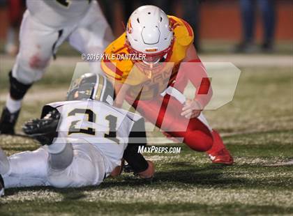 Thumbnail 1 in Henrietta vs. S & S Consolidated (3A Division 2 Region 2 bi-district) photogallery.