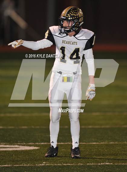 Thumbnail 3 in Henrietta vs. S & S Consolidated (3A Division 2 Region 2 bi-district) photogallery.