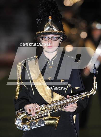 Thumbnail 1 in Henrietta vs. S & S Consolidated (3A Division 2 Region 2 bi-district) photogallery.