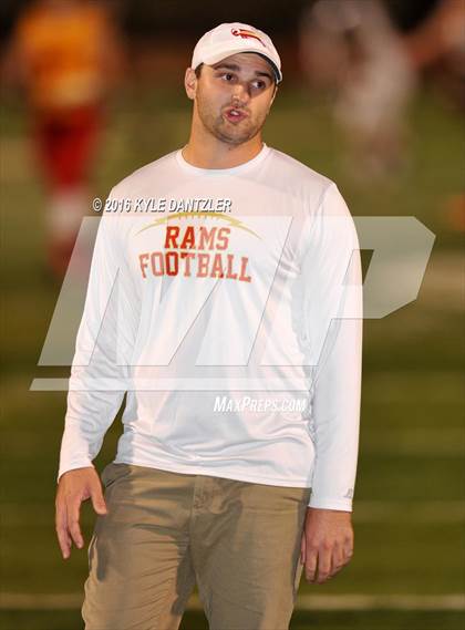 Thumbnail 2 in Henrietta vs. S & S Consolidated (3A Division 2 Region 2 bi-district) photogallery.