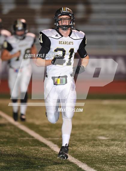 Thumbnail 2 in Henrietta vs. S & S Consolidated (3A Division 2 Region 2 bi-district) photogallery.