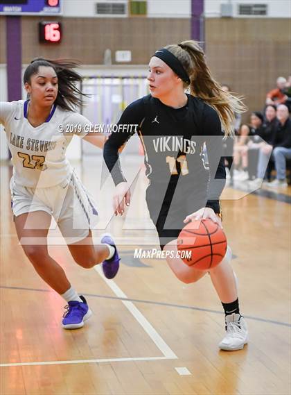Thumbnail 2 in Inglemoor @ Lake Stevens (WIAA 4A Playoff) photogallery.
