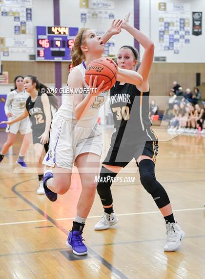 Thumbnail 2 in Inglemoor @ Lake Stevens (WIAA 4A Playoff) photogallery.