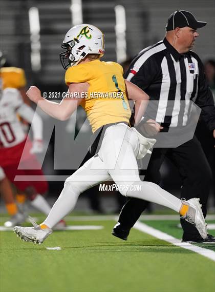 Thumbnail 1 in Little River Academy vs. Diboll (UIL 3A Regional Playoff) photogallery.