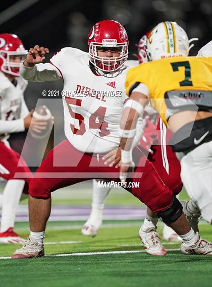 Thumbnail 3 in Little River Academy vs. Diboll (UIL 3A Regional Playoff) photogallery.