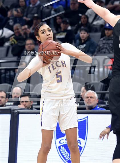 Thumbnail 2 in Northview vs. Oakland Tech (CIF State D4 Final) photogallery.