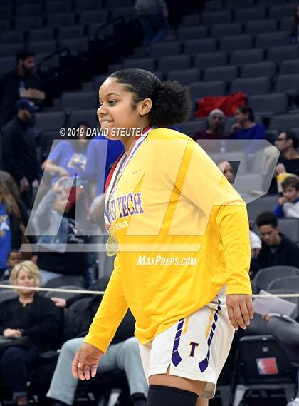 Thumbnail 3 in Northview vs. Oakland Tech (CIF State D4 Final) photogallery.