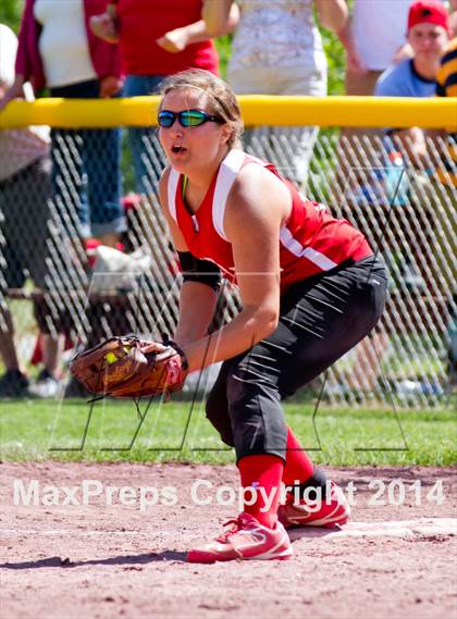 Thumbnail 1 in Fort Ann vs. Heuvelton Central (NYSPHSAA Class D Final) photogallery.