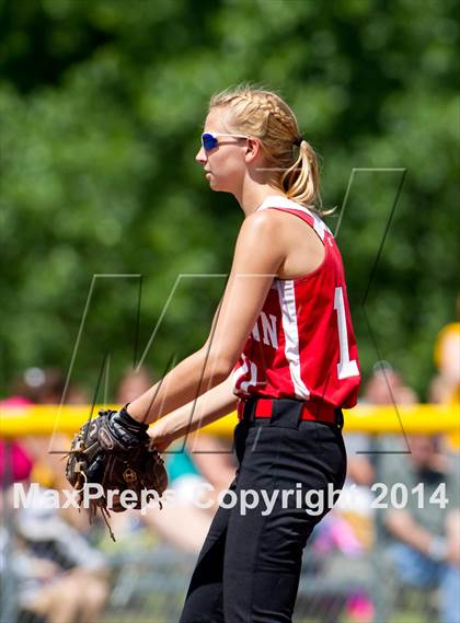Thumbnail 2 in Fort Ann vs. Heuvelton Central (NYSPHSAA Class D Final) photogallery.