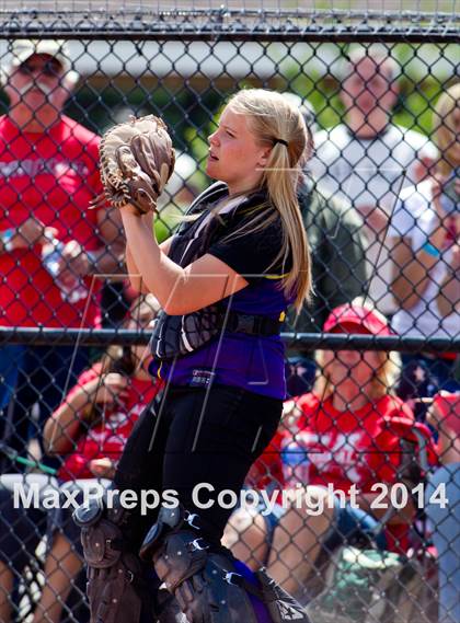 Thumbnail 1 in Fort Ann vs. Heuvelton Central (NYSPHSAA Class D Final) photogallery.