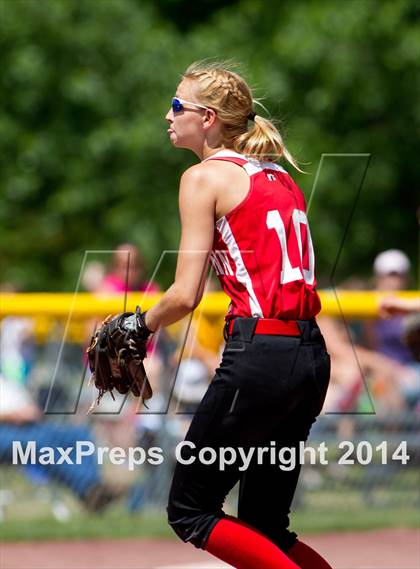 Thumbnail 3 in Fort Ann vs. Heuvelton Central (NYSPHSAA Class D Final) photogallery.