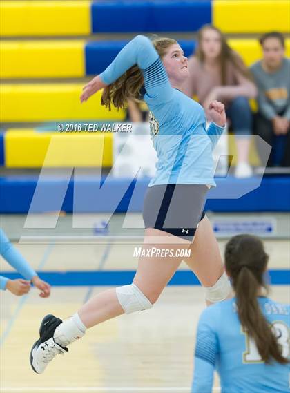Thumbnail 2 in St. Ignatius vs. Notre Dame (CIF CCS Playoffs) photogallery.