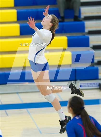 Thumbnail 3 in St. Ignatius vs. Notre Dame (CIF CCS Playoffs) photogallery.
