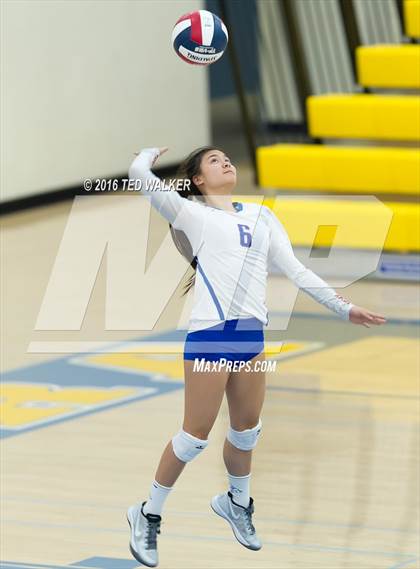 Thumbnail 3 in St. Ignatius vs. Notre Dame (CIF CCS Playoffs) photogallery.