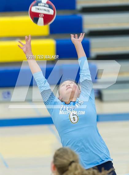 Thumbnail 1 in St. Ignatius vs. Notre Dame (CIF CCS Playoffs) photogallery.
