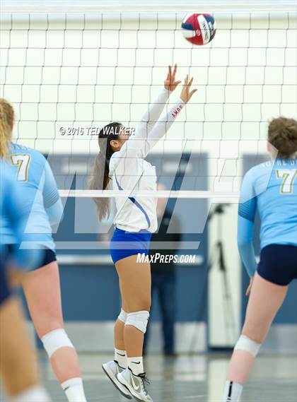 Thumbnail 1 in St. Ignatius vs. Notre Dame (CIF CCS Playoffs) photogallery.