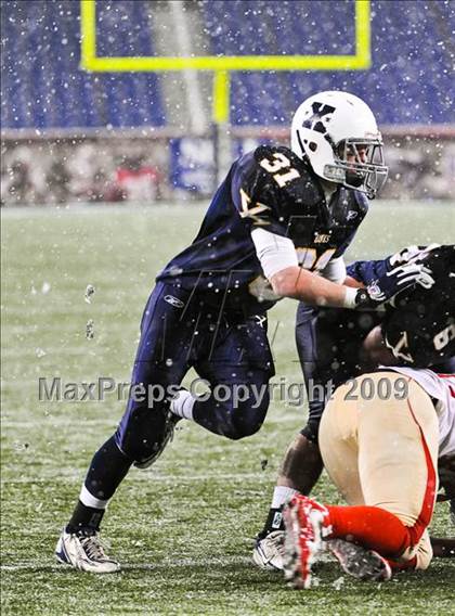 Thumbnail 2 in Xaverian vs. Everett (MIAA Division I East Final) photogallery.