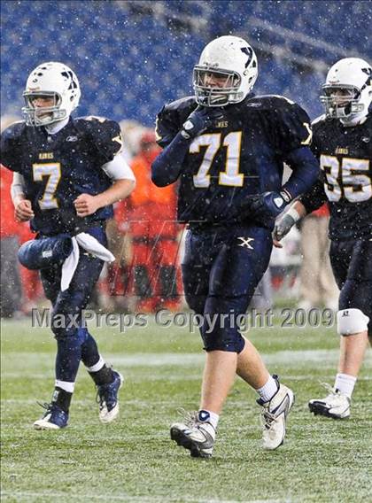 Thumbnail 1 in Xaverian vs. Everett (MIAA Division I East Final) photogallery.