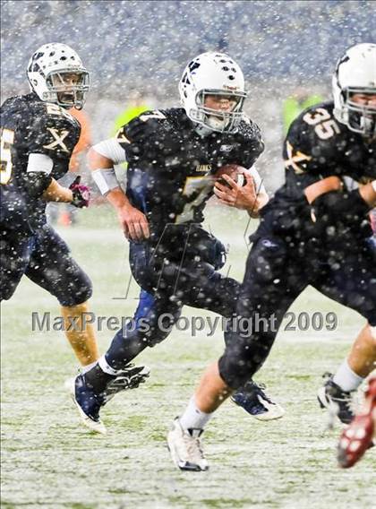 Thumbnail 3 in Xaverian vs. Everett (MIAA Division I East Final) photogallery.