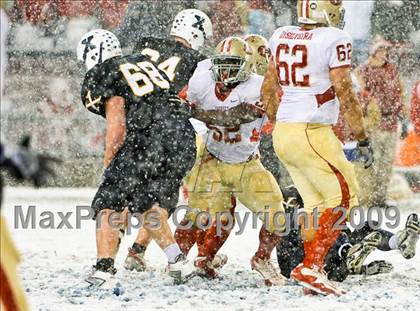 Thumbnail 2 in Xaverian vs. Everett (MIAA Division I East Final) photogallery.