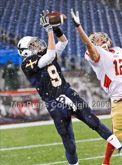 Thumbnail 2 in Xaverian vs. Everett (MIAA Division I East Final) photogallery.