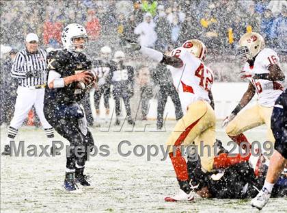Thumbnail 1 in Xaverian vs. Everett (MIAA Division I East Final) photogallery.