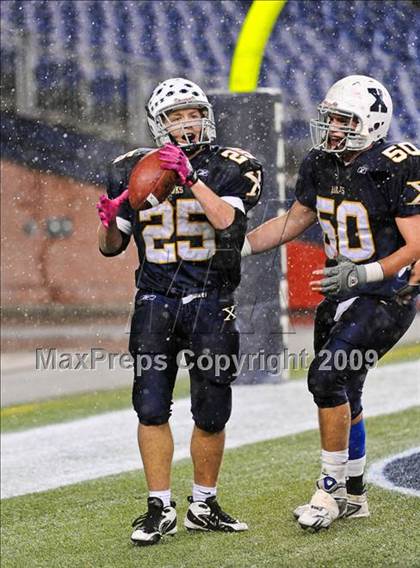 Thumbnail 1 in Xaverian vs. Everett (MIAA Division I East Final) photogallery.