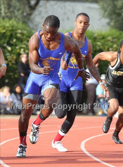 Thumbnail 3 in Woody Wilson Invitational (Boys Track Events) photogallery.