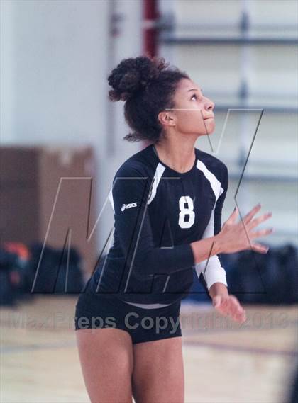 Thumbnail 2 in Desert Ridge vs. Veritas Prep (Nike Tournament of Champions) photogallery.
