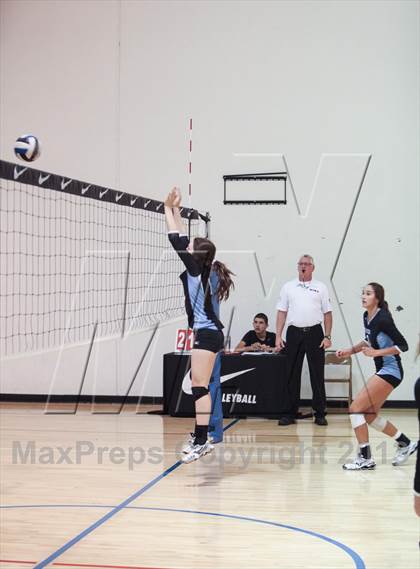 Thumbnail 2 in Desert Ridge vs. Veritas Prep (Nike Tournament of Champions) photogallery.